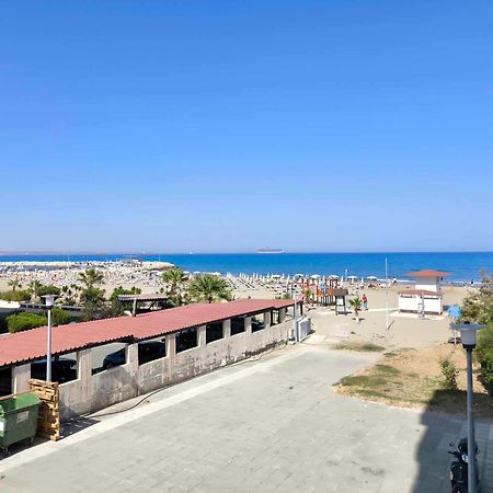 13 Sandy Beach Mackenzie Larnaca Exteriér fotografie